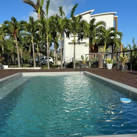 Grande Villa Au Calme - Vue Exceptionnelle - Climatisation - Piscine Sel Chauffee - Jardin Tropical Vincendo Luaran gambar