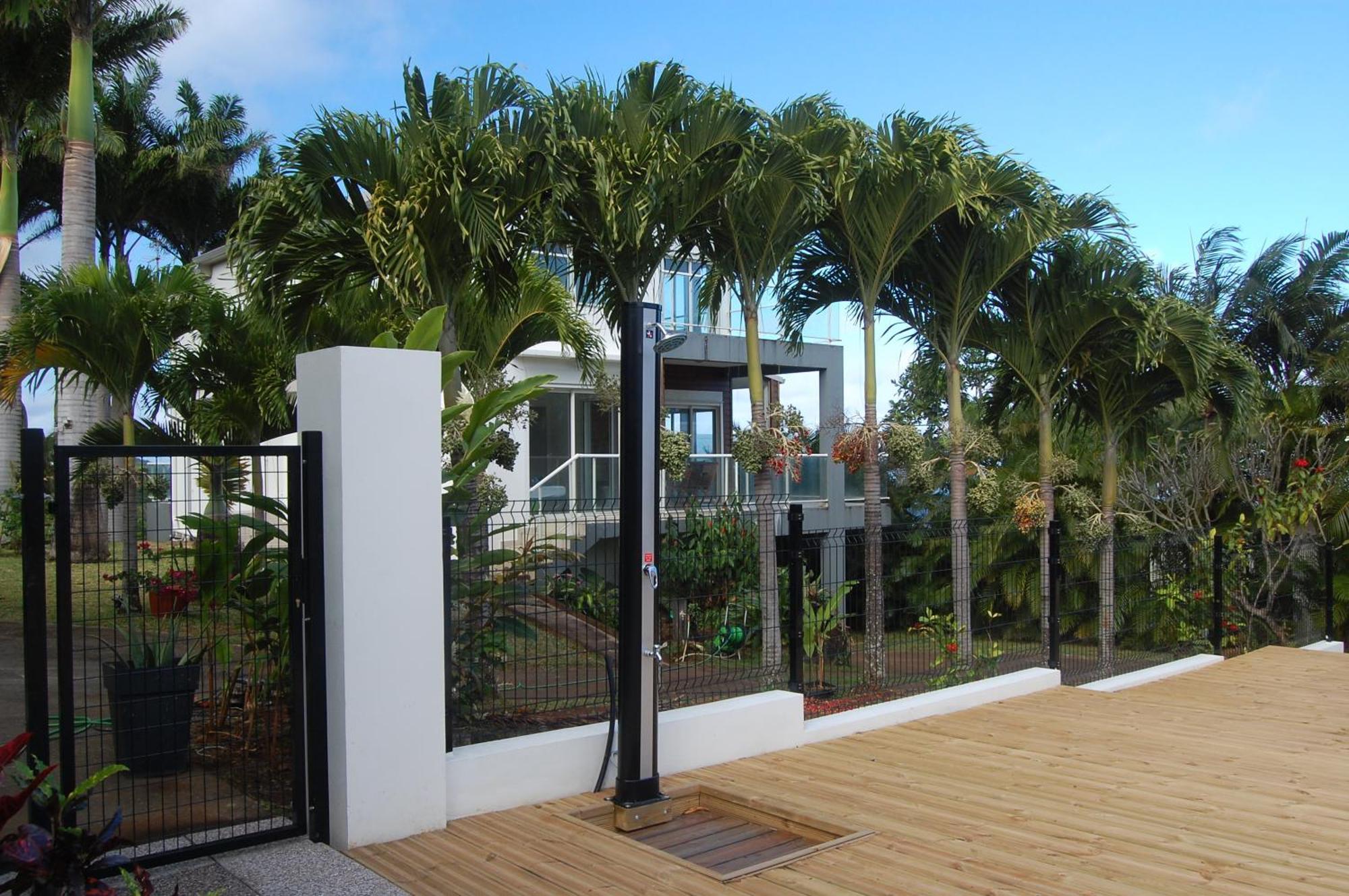 Grande Villa Au Calme - Vue Exceptionnelle - Climatisation - Piscine Sel Chauffee - Jardin Tropical Vincendo Luaran gambar