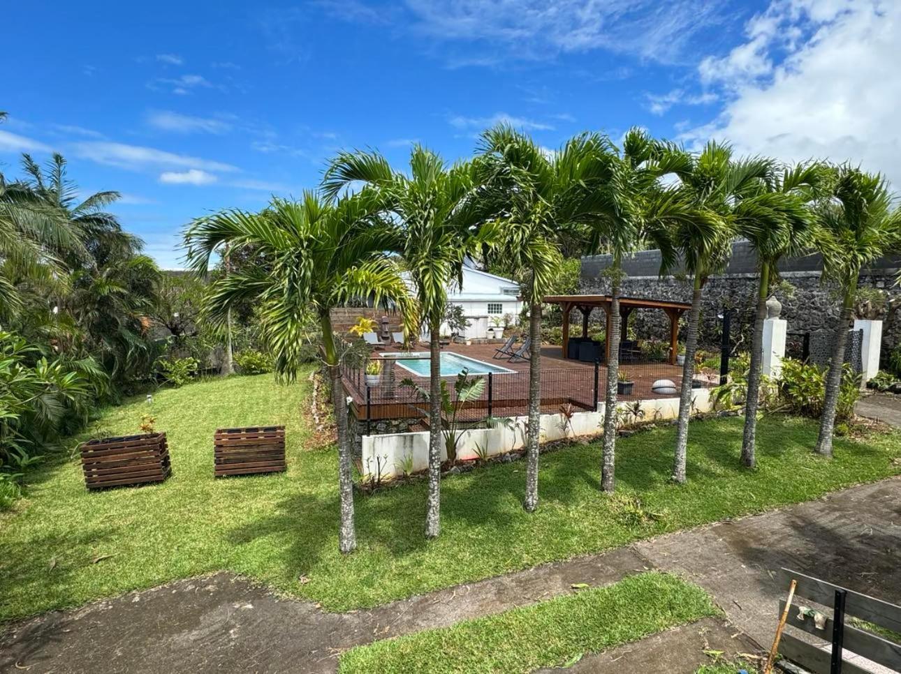 Grande Villa Au Calme - Vue Exceptionnelle - Climatisation - Piscine Sel Chauffee - Jardin Tropical Vincendo Luaran gambar