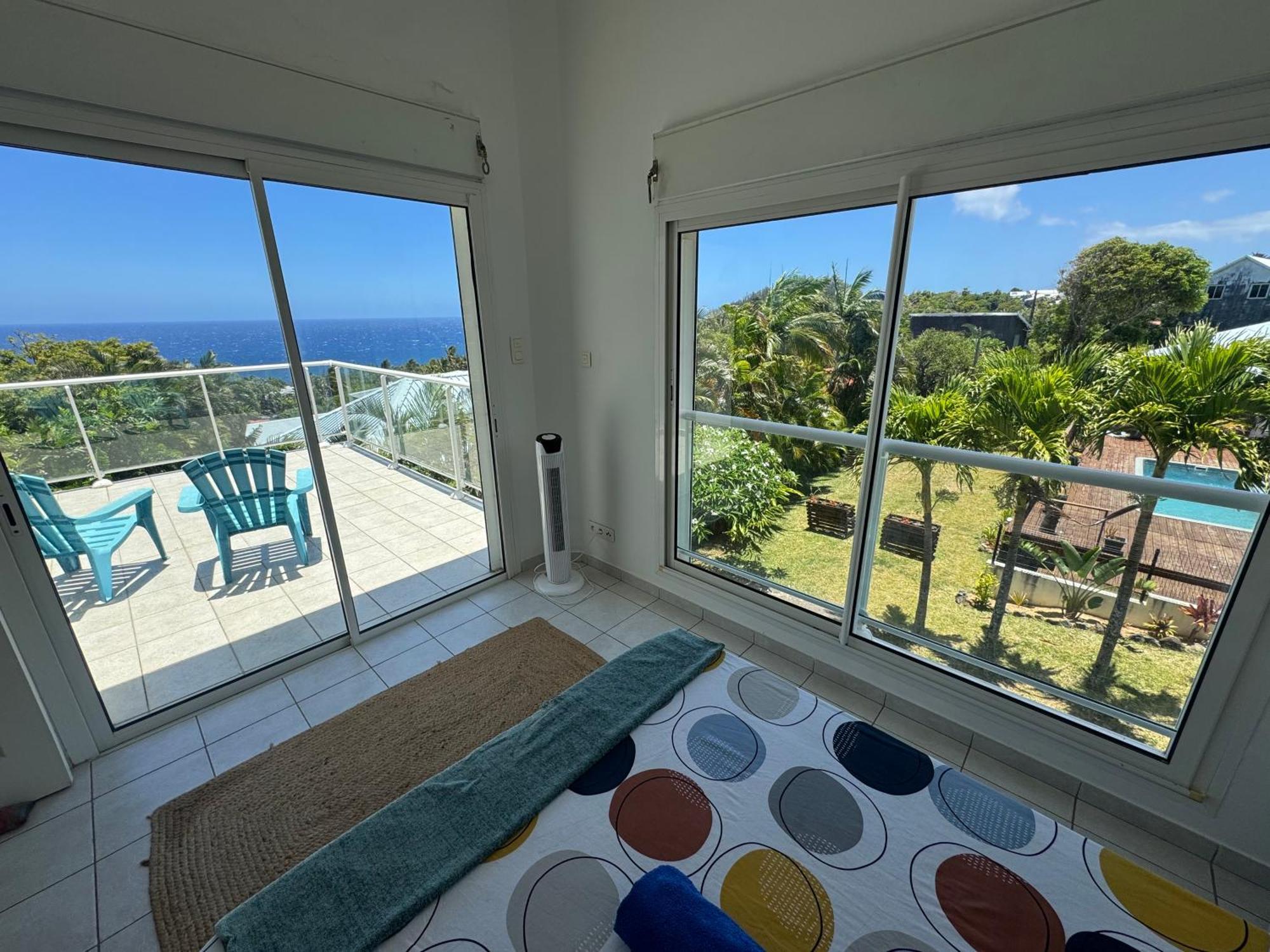 Grande Villa Au Calme - Vue Exceptionnelle - Climatisation - Piscine Sel Chauffee - Jardin Tropical Vincendo Luaran gambar